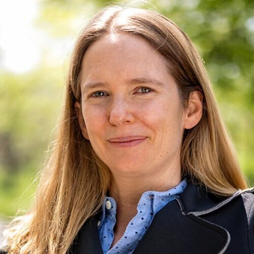 Headshot of Jennilie Brewster